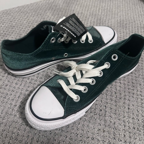 NWT! Converse 🌲👟🦚 size 7 • dark green • unworn! - Picture 3 of 6